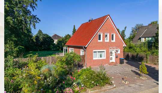 Bild von Traumhaftes Grundstück mit gepflegtem Siedlerhaus in Bestlage von Leer-Loga