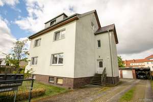3-Familienhaus in Berlin Falkensee auf 1324 m² Grundstück mit viel Potential. – Die vollständige Adresse der Immobilie erhältst du vom Anbieter., 14612 Falkensee – Vorschaubild 1