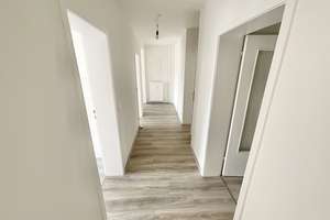 Frisch renovierte 4-Zimmer-Wohnung mit Balkon und Gäste-WC! – Katernberger Str. 21-25, 45327 Katernberg, Essen – Vorschaubild 5
