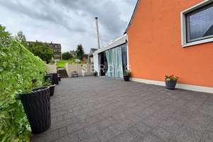 Schöne Doppelhaushälfte mit Einliegerwohnung, 4-Stellplatz-Garage und 859 m² Grundstück – Die vollständige Adresse der Immobilie erhältst du vom Anbieter., 95032 Innenstadt, Hof – Vorschaubild 14