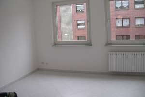 HAUS SUCHT HAUSMEISTER: DU-Altstadt, Helle 2-ZiKüDB + EINBAUKÜCHE , Laubengang als ERSATZ-BALKON  – Ulrichstaße 16, 47057 Altstadt, Duisburg – Vorschaubild 18