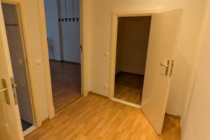 2,5-Zimmer-Wohnung am Schillerpark mit französischem Balkon und direkter U6-Anbindung – Die vollständige Adresse der Immobilie erhältst du vom Anbieter., 13349 Wedding, Berlin – Vorschaubild 2