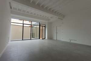 Modernes Loft mit Freisitz/Innenhof in ehemaliger Schlosserei in der Altstadt - Erstbezug