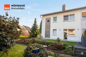 Zeitlose Eleganz trifft Familienidyll: Gepflegte Doppelhaushälfte mit Parkpotenzial – Die vollständige Adresse der Immobilie erhältst du vom Anbieter., 36341 Lauterbach (Hessen) – Vorschaubild 1