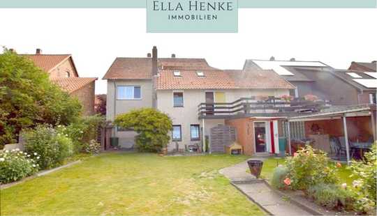 Bild von Viel Platz + schöner Garten: Großes Zweifamilienhaus mit 8 Zimmern, Keller + Garage.