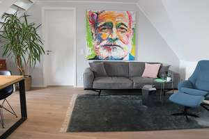 Exklusive Maisonettwohung im Dachgeschoss (5-Zimmer) mit Einbauküche in Düsseldorf – Die vollständige Adresse der Immobilie erhältst du vom Anbieter., 40476 Golzheim, Düsseldorf – Vorschaubild 2