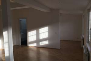 SCHWABING | attraktive DG-Wohnung mit EBK & Parkett & Videosprechanlage – Die vollständige Adresse der Immobilie erhältst du vom Anbieter., 80796 Neuschwabing, München – Vorschaubild 9