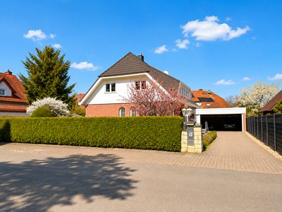 Wohnen, Leben, Arbeiten – Großzügiges 12- Zimmer-Anwesen mit Wintergarten, Partykeller & XXL-Garage
