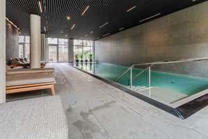 Exklusives Studio im AM TACHELES: Herzog & de Meuron Architektur mit Balkon & In-House Spa – Die vollständige Adresse der Immobilie erhältst du vom Anbieter., 10117 Mitte (Ortsteil), Berlin – Vorschaubild 12