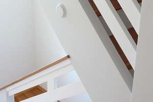 Möblierte, ruhige 2-Zimmer Dachgeschosswohnung in Regensburg-Ostenviertel – Richard-Wagner-Straße 7, 93055 Ostenviertel, Regensburg – Vorschaubild 8