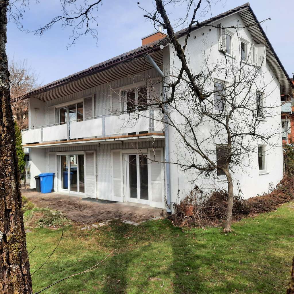 Immobilie in Scheidegg - Geräumiges 7 Zimmer Haus mit Garage in Scheidegg - Bild 1