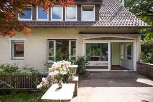 Freistehendes EFH mit großem Garten im Grünen – Bielefelder Westen, uninah