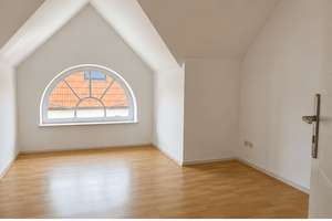Helle 2-Zimmer-Wohnung mit moderner Einbauküche und Stellplatz in Erfurt – Gustav-Adolf-Str. 19, 99084 Brühlervorstadt, Erfurt – Vorschaubild 9