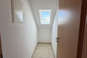 2,5-Zimmer-Dachgeschosswohnung in Ingolstadt – Zeppelinstraße 120, 85051 Südwest, Ingolstadt – Vorschaubild 8