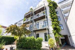Hochwertige Altbau-Erdgeschosswohnung in Düsseldorf-Friedrichstadt – Die vollständige Adresse der Immobilie erhältst du vom Anbieter., 40215 Friedrichstadt, Düsseldorf – Vorschaubild 9