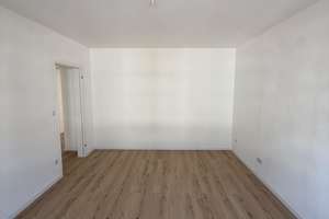 Frisch saniert, ruhig, grün: 3-Zimmer-Wohnung in Maxfeld sucht neue Bewohner – Attinghausenstraße 15, 90409 Maxfeld, Nürnberg – Vorschaubild 4