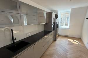 Dachgeschoss Rarität : Helle Maisonette Dachgeschosswohnung an der Theresienwiese – Die vollständige Adresse der Immobilie erhältst du vom Anbieter., 80336 St. Paul, München – Vorschaubild 10