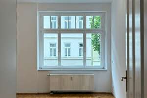 Direkt am Park – 2-Zimmer-Wohnung in charmantem Altbau mit Küche in ruhiger Seitenstraße Gohlis – Michael-Kazmierczak-Straße 7, 4157 Gohlis-Mitte, Leipzig – Vorschaubild 3