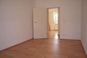 N-Süd, toller Blick über Nürnbergs Dächer! Freie 3-Zimmer-Maisonette-Wohnung mit Dachloggia – Gabelsberger Str. 4, 90459 Galgenhof, Nürnberg – Vorschaubild 7