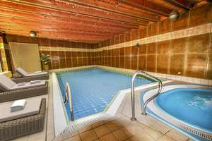 Exklusiver Bungalow mit Schwimmhalle und Wellnessbereich in bester Wohnlage in Erlangen-Sieglitzhof
 – Die vollständige Adresse der Immobilie erhältst du vom Anbieter., 91054 Sieglitzhof, Erlangen – Vorschaubild 20