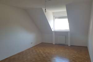 3-ZKB Dachgeschosswohnung mit Balkon & EBK in Osnabrück-Sonnenhügel – ab sofort frei – Friedhofstraße 1, 49088 Sonnenhügel, Osnabrück – Vorschaubild 6