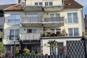 Attraktive 3-Zimmer Dachgeschosswohnung in Duisburg-Alt-Homberg (+ Garage 10.000€) – Duisburger Str. 317a, 47198 Alt-Homberg, Duisburg – Vorschaubild 1