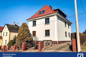 Einfamilienhaus mit Einliegerwohnung – Die vollständige Adresse der Immobilie erhältst du vom Anbieter., 8412 Werdau – Vorschaubild 1