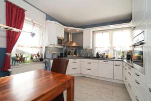 Ideal für ein zu pflegendes Familienmitglied, als Mehrgenerationen-Haus oder mit Praxis / Büro – Die vollständige Adresse der Immobilie erhältst du vom Anbieter., 47443 Hochstraß, Moers – Vorschaubild 22