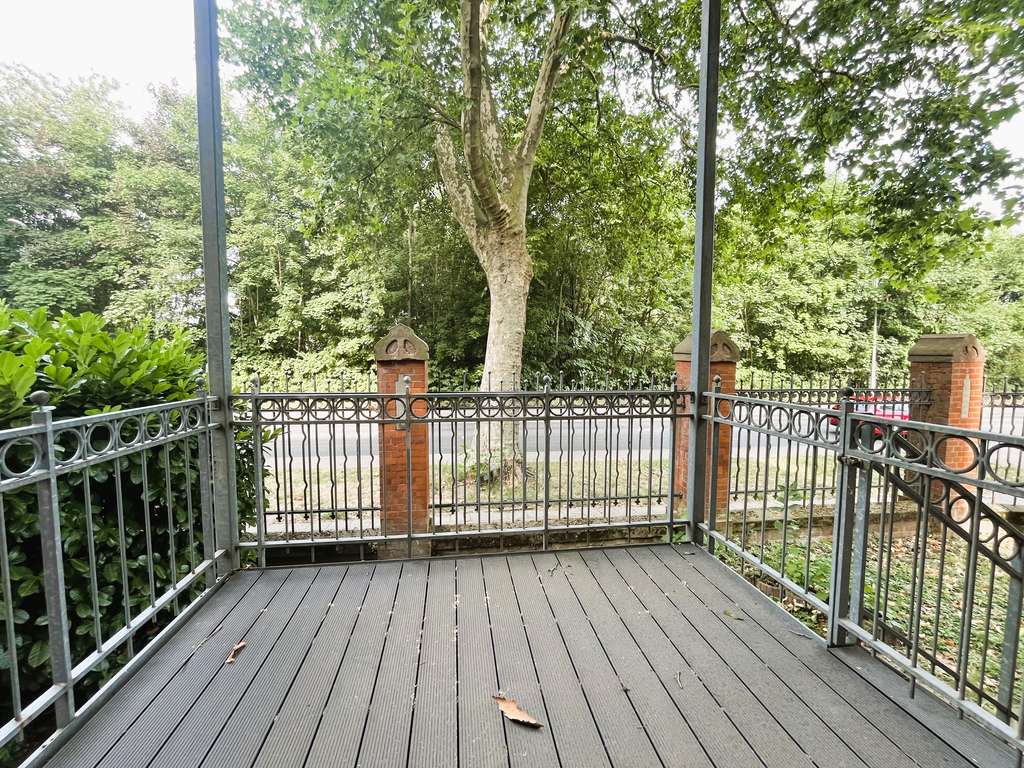 Immobilie in Wesel - Wohnen mit Stil und Geschichte – 2-Zimmer-Eigentumswohnung - Bild 2