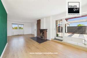 Erbpacht: Penthouse mit außergewöhnlicher Dachterrasse, Kamin und Pkw‑Stellplatz in D-Hassels