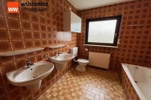 Gepflegtes Zweifamilienhaus mit großzügigem Grundstück, Terrasse, Balkon und Garage in Mutlangen – Spagenstraße 10, 73557 Mutlangen – Vorschaubild 18