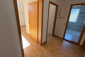 Toller Balkon an der Küche - EBK - Tageslichtbad mit Badewanne – Frankenberger Straße 202, 9131 Ebersdorf, Chemnitz – Vorschaubild 19
