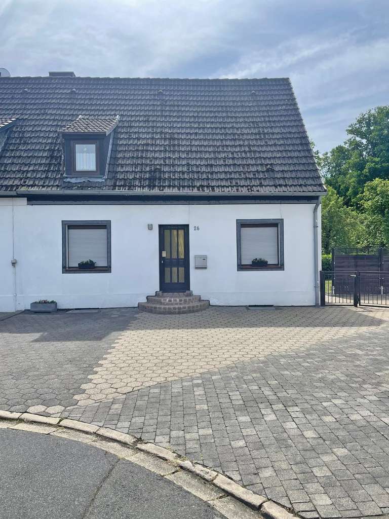 Doppelhaushälfte in ruhiger Lage in 41812 Erkelenz Granterath