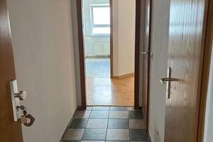 Provisionsfrei: Helle 3-Zimmer-Wohnung mit Terrasse & TG in Uhingen – Alte Holzhäuser Straße 74, 73066 Uhingen – Vorschaubild 11