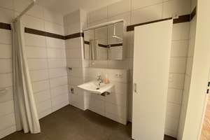 Von privat - Seniorenwohnung in der Wohnanlage Albaretto, bewohnbar ab einem Alter von 50 Jahren – Die vollständige Adresse der Immobilie erhältst du vom Anbieter., 86156 Kriegshaber, Augsburg – Vorschaubild 9