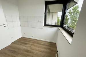 Renovierte 3-Zimmer-Wohnung: moderne Ausstattung, Balkon, neues Wannenbad, separate Küche, sep. WC – Friedensstraße 114a, 51145 Urbach, Köln – Vorschaubild 11