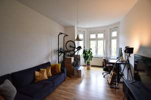 D-Heerdt! Moderne 2-Zimmer-Altbau-Wohnung mit EBK & Balkon – 40547 Lörick, Düsseldorf – Vorschaubild 1