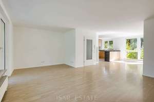 Mit Privatgarten und Blick ins Grüne: Ideal geschnittene und bezugsbereite 5-Zimmer-Wohnung – Die vollständige Adresse der Immobilie erhältst du vom Anbieter., 81549 Südgiesing, München – Vorschaubild 2