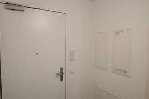 Sonnige 2 ZKB mit top EBK, Wallbox, Duschkabine und Südbalkon in Sendling, München – Konrad-Celtis-Straße 89, 81369 München – Vorschaubild 8
