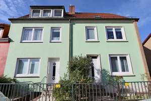 Bremen-Gröpelingen: Mehrfamilienhaus mit fünf vermieteten Wohneinheiten in guter Lage