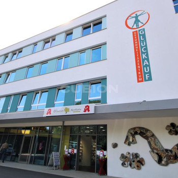 NEUBAU! Büro- und Ladenflächen im 
Gesundheitszentrum in Rheinhausen!