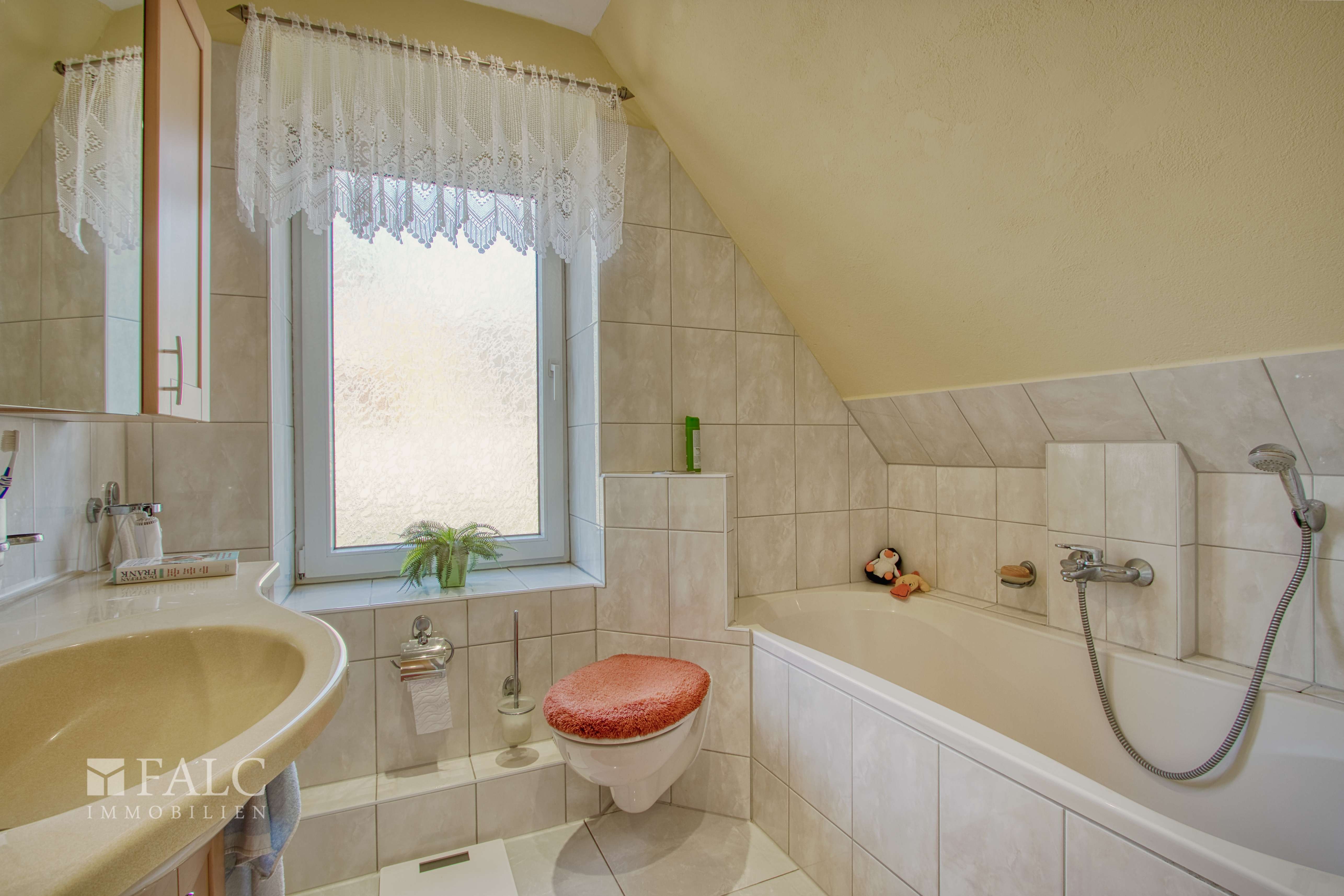 Immobilie in Warsow - Gepflegtes Einfamilienhaus mit beheiztem Wintergarten und zusätzlicher Nutzfläche - Bild 3