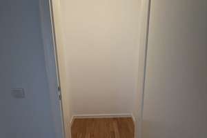 Familienwohnung mit 2 Bädern und 2 Balkonen direkt im Zentrum – Wallstraße 17, 1067 Innere Altstadt, Dresden – Vorschaubild 5