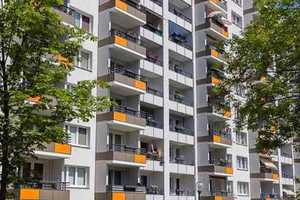 Angebot für Auszubildende und Studenten! Ihre neue 1-Raum-Wohnung wartet! – Berzdorfer Str. 20, 1239 Dresden – Vorschaubild 1