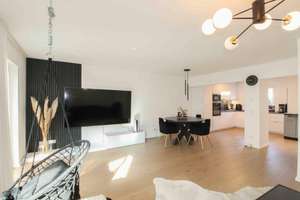 Attraktives modernes Reihenmittelhaus mit Wintergarten und Garten in ruhiger Lage von Erding – Die vollständige Adresse der Immobilie erhältst du vom Anbieter., 85435 Erding – Vorschaubild 4