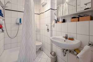 Investieren in Ehrenfeld – Vermietete 1-Zimmer-Wohnung mit langfristigem Potenzial – Die vollständige Adresse der Immobilie erhältst du vom Anbieter., 50823 Neuehrenfeld, Köln – Vorschaubild 4