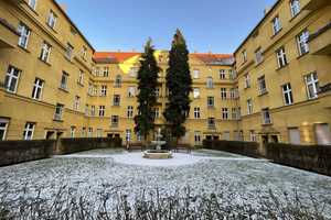 Property thumbnail 1