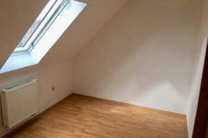 Helle 2,5-Zimmer-DG-Wohnung in Uninähe! Traumlage mitten in Regensburg-Kumpfmühl – Am Mühlbach 13, 93051 Kumpfmühl-Ziegetsdorf-Neuprüll, Regensburg – Vorschaubild 7