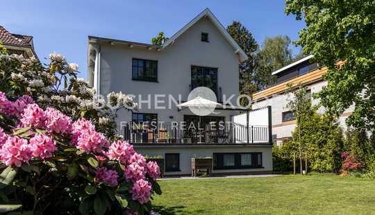 Bild von Jugendstilvilla mit wohnlich ausgebautem Nebengebäude am Eppendorfer Moor in HH-Groß Borstel