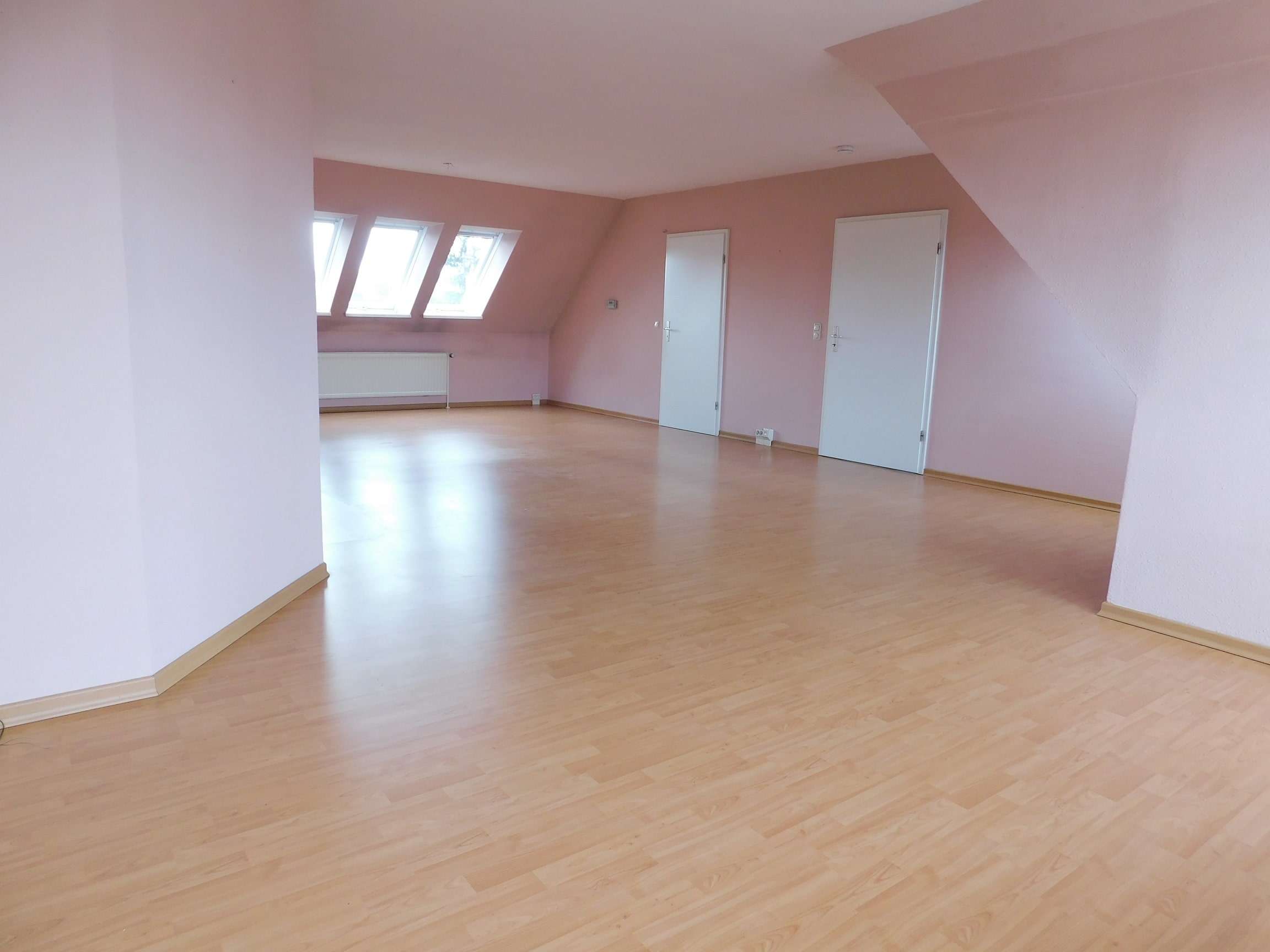 Immobilie in Ruhner Berge - Solides Gebäude für Ihre Nutzung - Bild 2